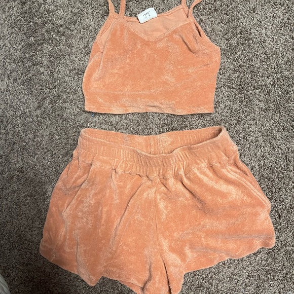 Stone fox swim cropped tank and shorts Terry cloth set - Picture 2 of 7